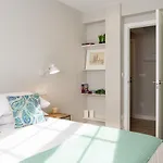 Apartamento De Diseno Centrico Con Terraza Espectacular